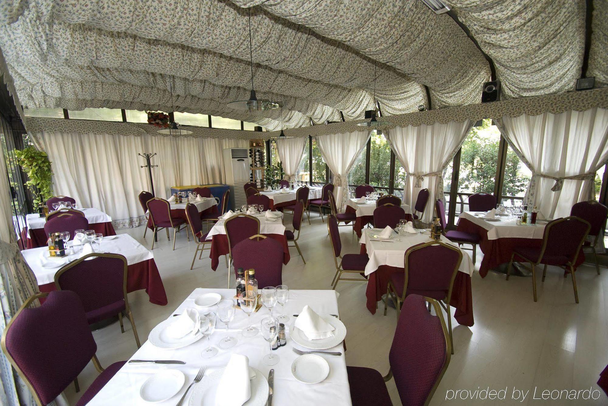 Hotel Foxa 25 Madrid Restaurant foto